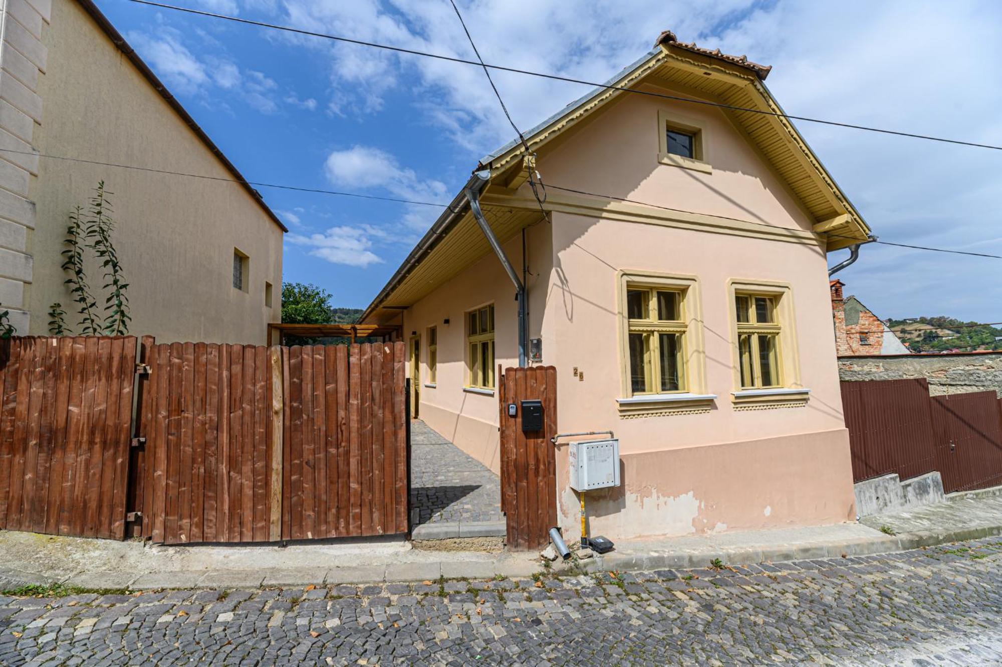 Lagom - Hot Tub Hideout Brașov Exterior foto